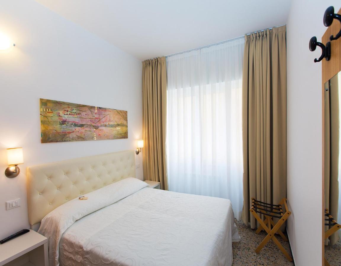 Hotel Maine Finale Ligure Eksteriør billede