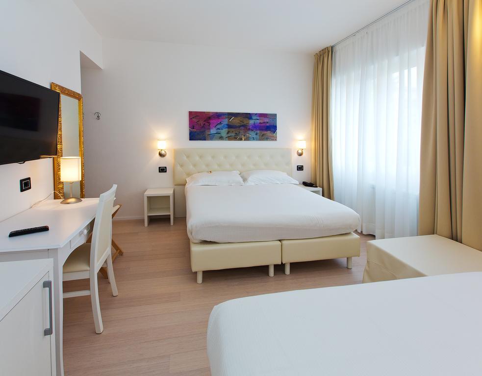 Hotel Maine Finale Ligure Eksteriør billede